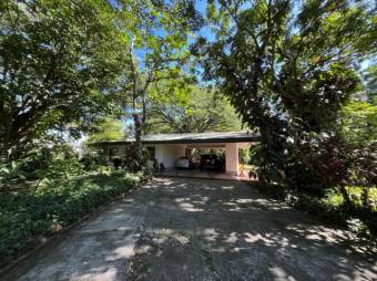 Venta de Estupenda Casa en Brasil, Santa Ana / Mls. 26-200 OFC JB