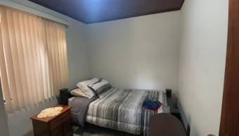 Venta de propiedad de uso mixto con piscina y amplias áreas verdes #26-76 GS