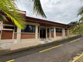 Venta de Magnifica Casa en Flores, Heredia / MLs. 26-545 OFC JB