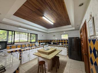 Venta de Magnifica Casa en Flores, Heredia / MLs. 26-545 OFC JB