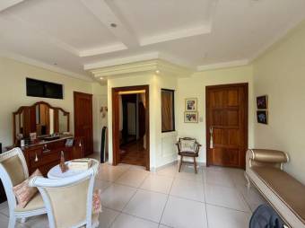 Venta de Magnifica Casa en Flores, Heredia / MLs. 26-545 OFC JB