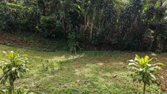 SE VENDE LOTE LISTO PARA CONSTRUIR RODEADO DE NATURALEZA Y A 10 MINUTOS DEL CENTRO