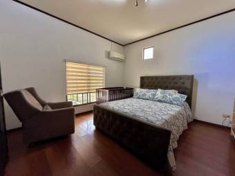 Venta de Encantadora Casa en Piedades, Santa Ana / Mls. 26-773 OFC JB