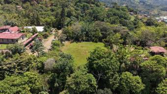 SE VENDE FINCA CON INGRESOS ACTIVOS Y POTENCIAL TURISTICO EN PEREZ ZELEDON