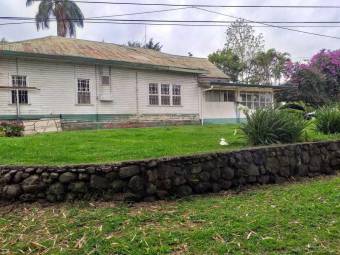 Venta de terreno con proyecto de vivienda estudiantil #27-607 GS