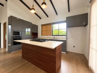 Venta de casa moderna en condominio Grecia #27-548 GS