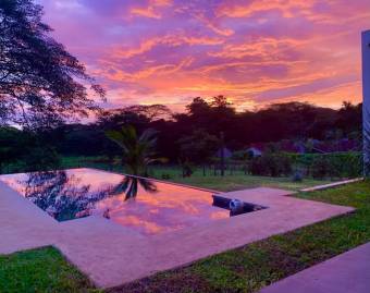Venta de Hacienda contemporánea en Santa Rosa - Guanacaste.