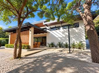 Casa vacacional con piscina privada cerca de Tamarindo Casa vacacional con piscina privada cerca de Tamarindo
