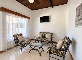 Casa vacacional con piscina privada cerca de Tamarindo Casa vacacional con piscina privada cerca de Tamarindo