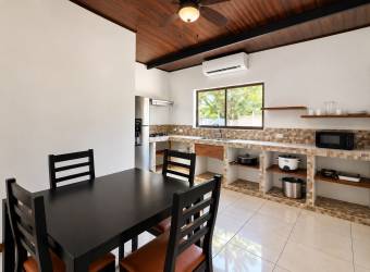 Casa vacacional con piscina privada cerca de Tamarindo Casa vacacional con piscina privada cerca de Tamarindo