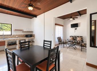 Casa vacacional con piscina privada cerca de Tamarindo Casa vacacional con piscina privada cerca de Tamarindo