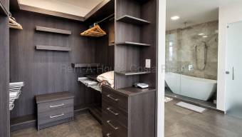 Venta de Casa de Lujo AMUEBLADA en San Rafael de Heredia. RAH 27-820