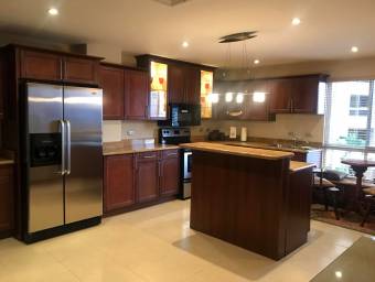 Venta de apartamento moderno con excelentes vistas en San Rafael de Escazú #27-799 GS