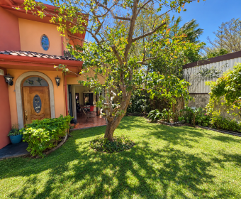 Casa a la venta en Santa Ana