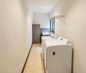 Casa de 2 plantas en alquiler y en venta en Ciudad Hacienda Los Reyes