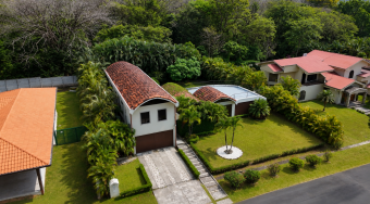 Casa de 2 plantas en alquiler y en venta en Ciudad Hacienda Los Reyes