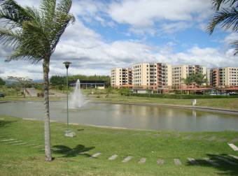 Alquiler de apartamento en condominio Bosque Real (Concasa)