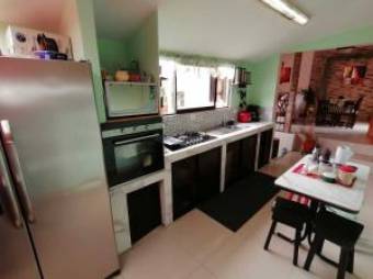 A la venta estupenda propiedad en Orosí, Cartago. #20-508