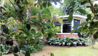 House in San Isidro, Located in the middle of the communities of La Hermosa and Peñas Blancas