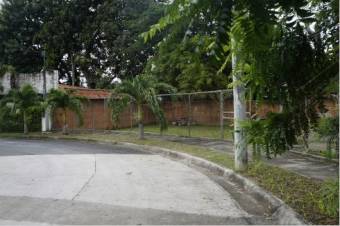 TERRAQUEA Lote en Residencial, cerca de escuelas y Liberia central.