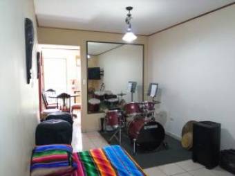 Venta bella casa en Residencial de Mercedes Sur, Heredia. #19-1131
