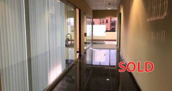 Alquiler oficina Santa Ana 537m2 a  $11.235 oficentro (O-632)