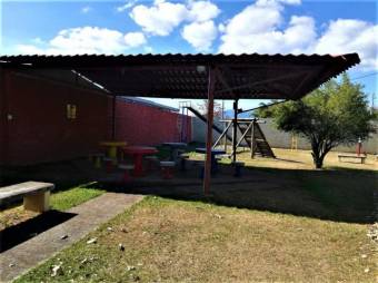 se vene casa con mucha iliminacion natural y ventilacion en barva heredia 20-483