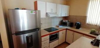 se vende precioso apartamento en Rohrmoser 20-2202