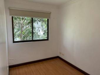 se vende apartamento en santa ana centro 20-2142