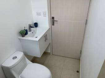 se alquila moderno apartamento amoblado en lagunilla Heredia 21-42