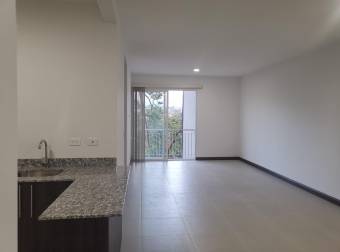 se alquila moderno apartamento con excelente vista a las montañas en santo domingo de Heredia 21-156