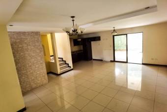 Venta de casa en residencial, La Unión Cartago