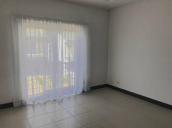 Venta de Casa en Escazú, Moderna y Excelente Ubicación. 20-318a