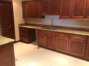 se alquila apartamento full amoblado con excelente vista en esacazu 20-1913