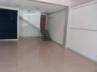 Venta de Local en Escazú, en Moderno Centro Comercial. 19-1261, $ 180,000, 1, San José, Escazú