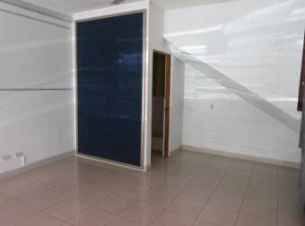 Venta de Local en Escazú, en Moderno Centro Comercial. 19-1261, $ 180,000, 1, San José, Escazú