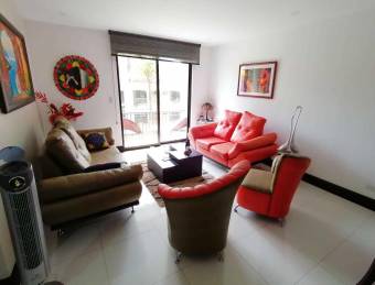 se vende moderno apartamento  en la exclusiva zona de lindora 20-1716