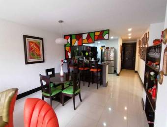 se vende moderno apartamento  en la exclusiva zona de lindora 20-1716