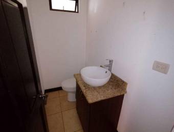 se vende casa en lomas de ayarco 21-250