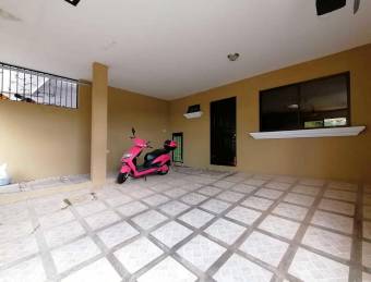 se vende casa en lomas de ayarco 21-250