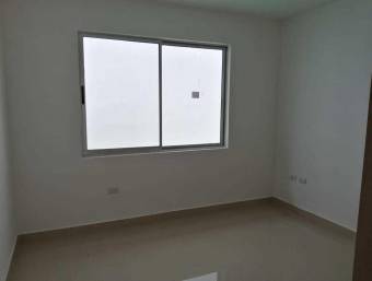 se vende casa en Curridabat villas de ayarco 21-257