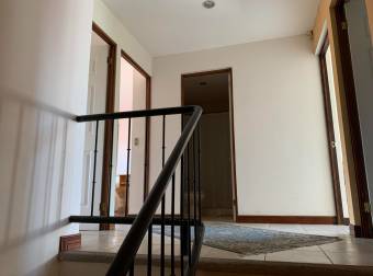 Venta de Casa en Heredia. 20-1594a