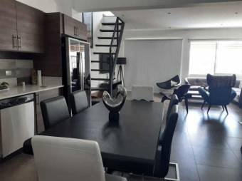 Alquiler de Apartamento en Santa Ana. 20-2117a