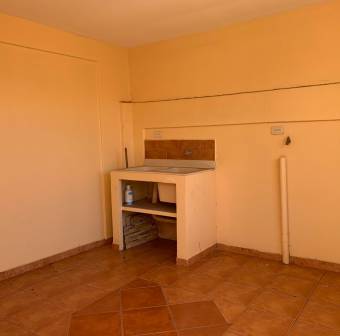 se vende espaciosa casa en san joaquin de flores 20-438