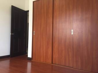 Alquiler de Apartamento en Escazú. 21-41a