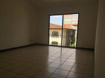 Alquiler de Apartamento en Escazú. 21-41a