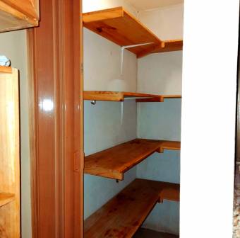 Valiosa propiedad con apartamentos, casa espaciosa con 2 apartamentos en Residencial, Tres Ríos, tot Valiosa propiedad con apartamentos, casa espaciosa con 2 apartamentos en Residencial, Tres Ríos, tot