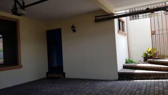 Bella casa dentro de residencial A.L. 20-436 Bella casa dentro de residencial A.L. 20-436