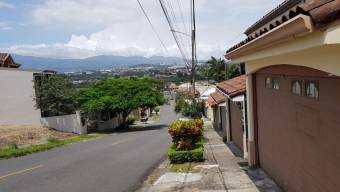 Bella casa dentro de residencial A.L. 20-436 Bella casa dentro de residencial A.L. 20-436