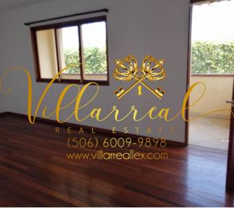 V#26 Casa con vista en venta en Curridabat